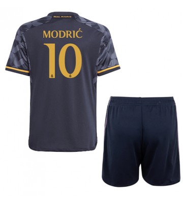 Real Madrid Luka Modric #10 Replika Babytøj Udebanesæt Børn 2023-24 Kortærmet (+ Korte bukser)